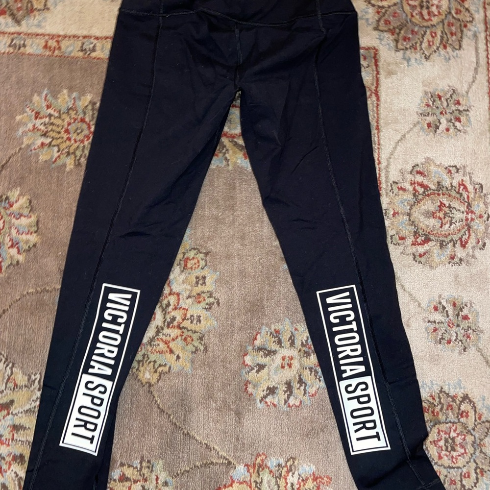 Knockout by Victoria’s Secret leggings